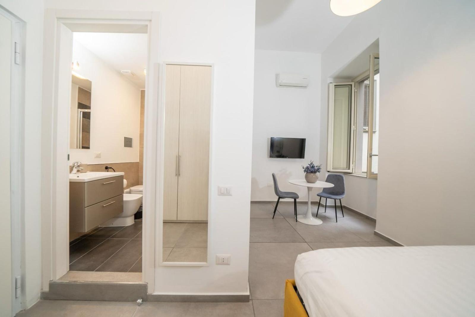 Bovio Boutique Studio Apartment Neapel Rum bild